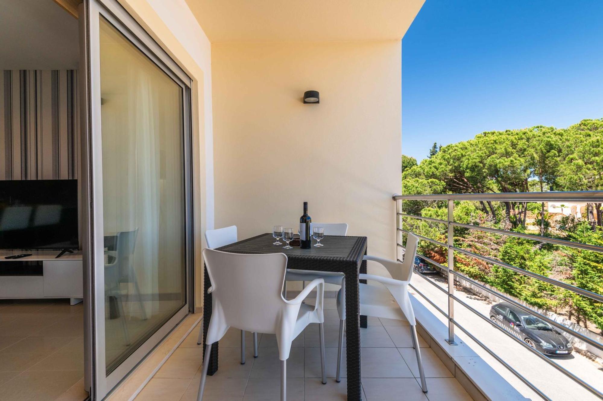 Apartamento T2 Eucalipto 2A Olhos de Agua  Exterior foto